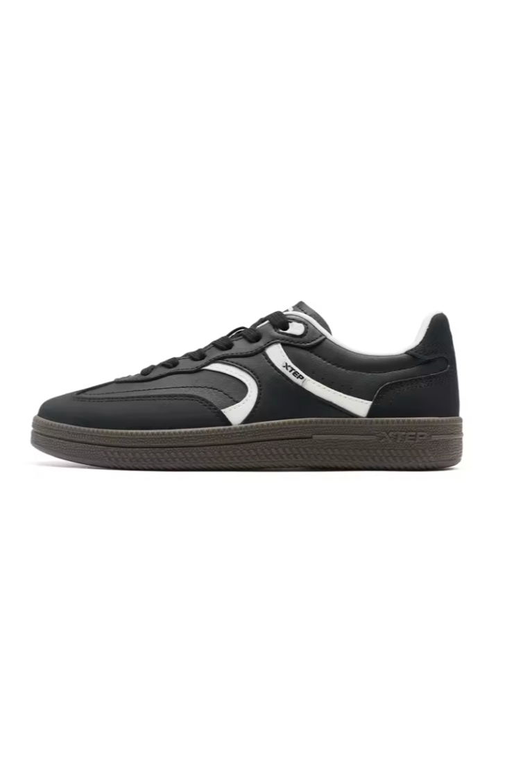 2.0 Skate Sneakers Black